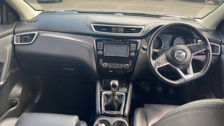 Nissan Qashqai 1.3 DiG-T Tekna 5dr Petrol Hatchback